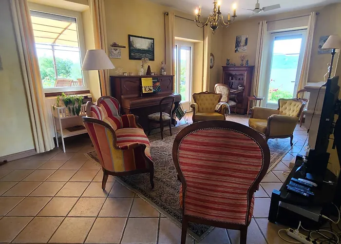 Magnifica Villa